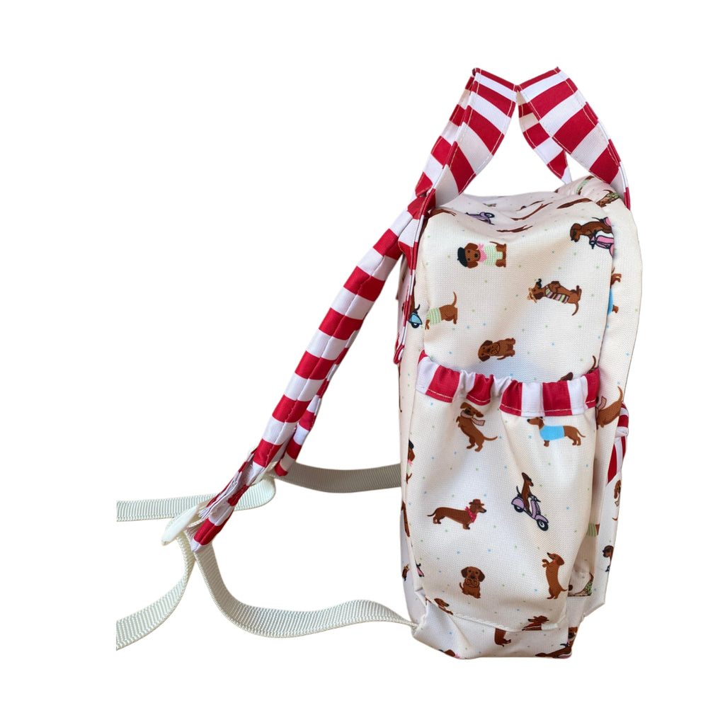 MI PRIMERA MOCHILA PERROS SALCHICHA NIÑA